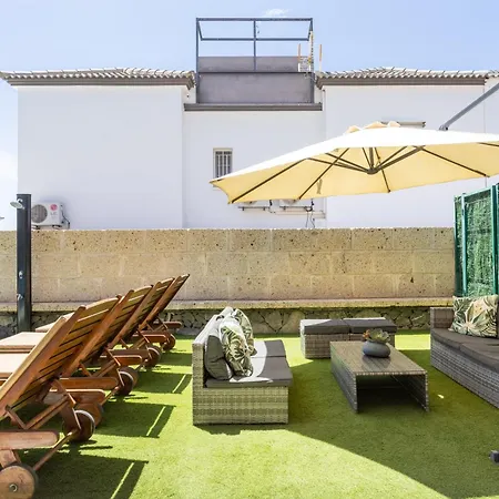 Chloe Tenerifesummervillas Giant Private Pool 11 Meters Long 度假居 *
