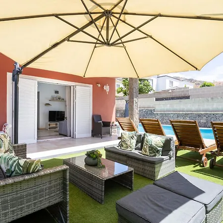 Chloe Tenerifesummervillas Giant Private Pool 11 Meters Long بيت للعطل أذيخي