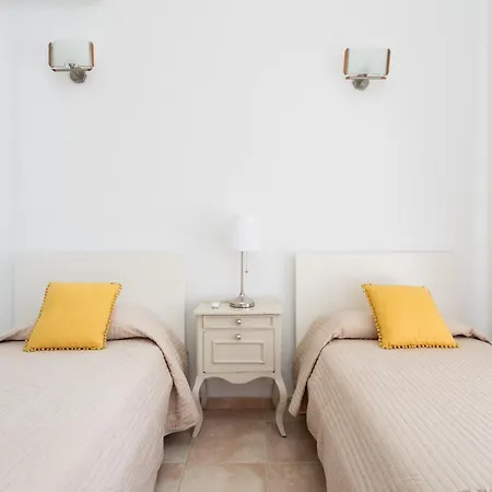 Сasa de vacaciones Chloe Tenerifesummervillas Giant Private Pool 11 Meters Long Costa Adeje (Tenerife)