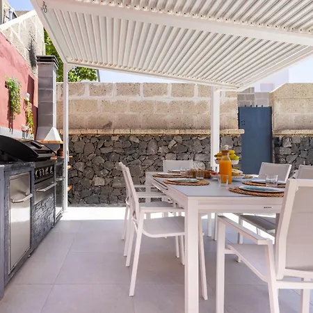 Villa Chloe Costa Adeje Tenerifesummervillas