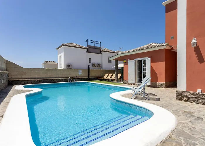 Chloe Tenerifesummervillas Giant Private Pool 11 Meters Long Будинок відпочинку *