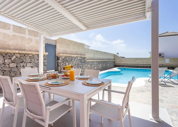 Chloe Tenerifesummervillas Giant Private Pool 11 Meters Long 別荘 アデヘ