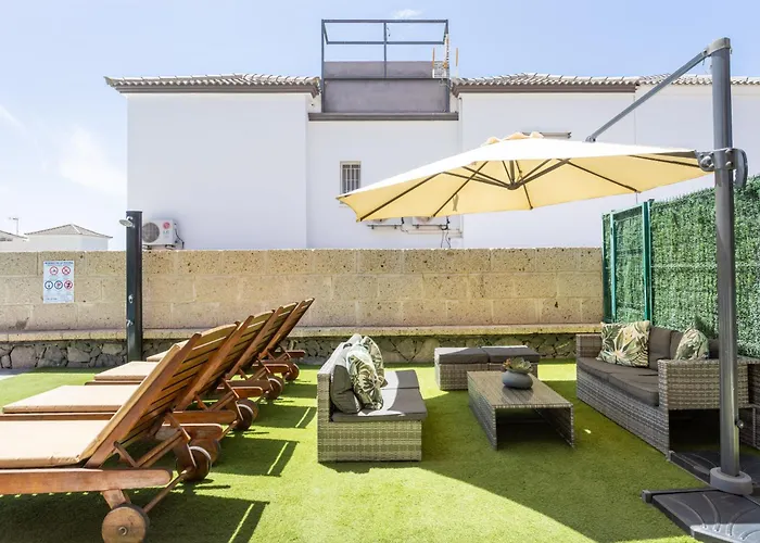 Chloe Tenerifesummervillas Giant Private Pool 11 Meters Long Будинок відпочинку *